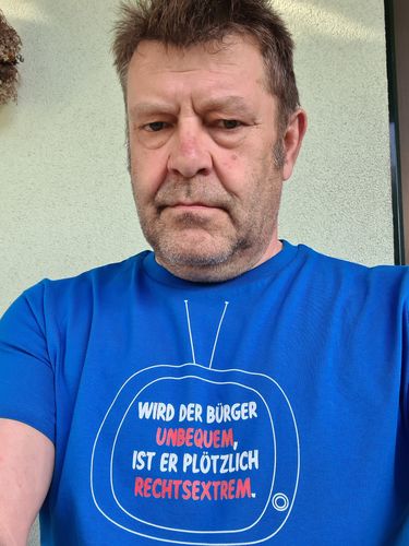 Customer photo review of ORGANIC SHIRT BUBEN • WIRD DER BÜRGER UNBEQUEM