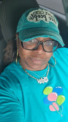 Customer photo review of Double Plated Heart Name Necklace with Hugs and Kisses Chain