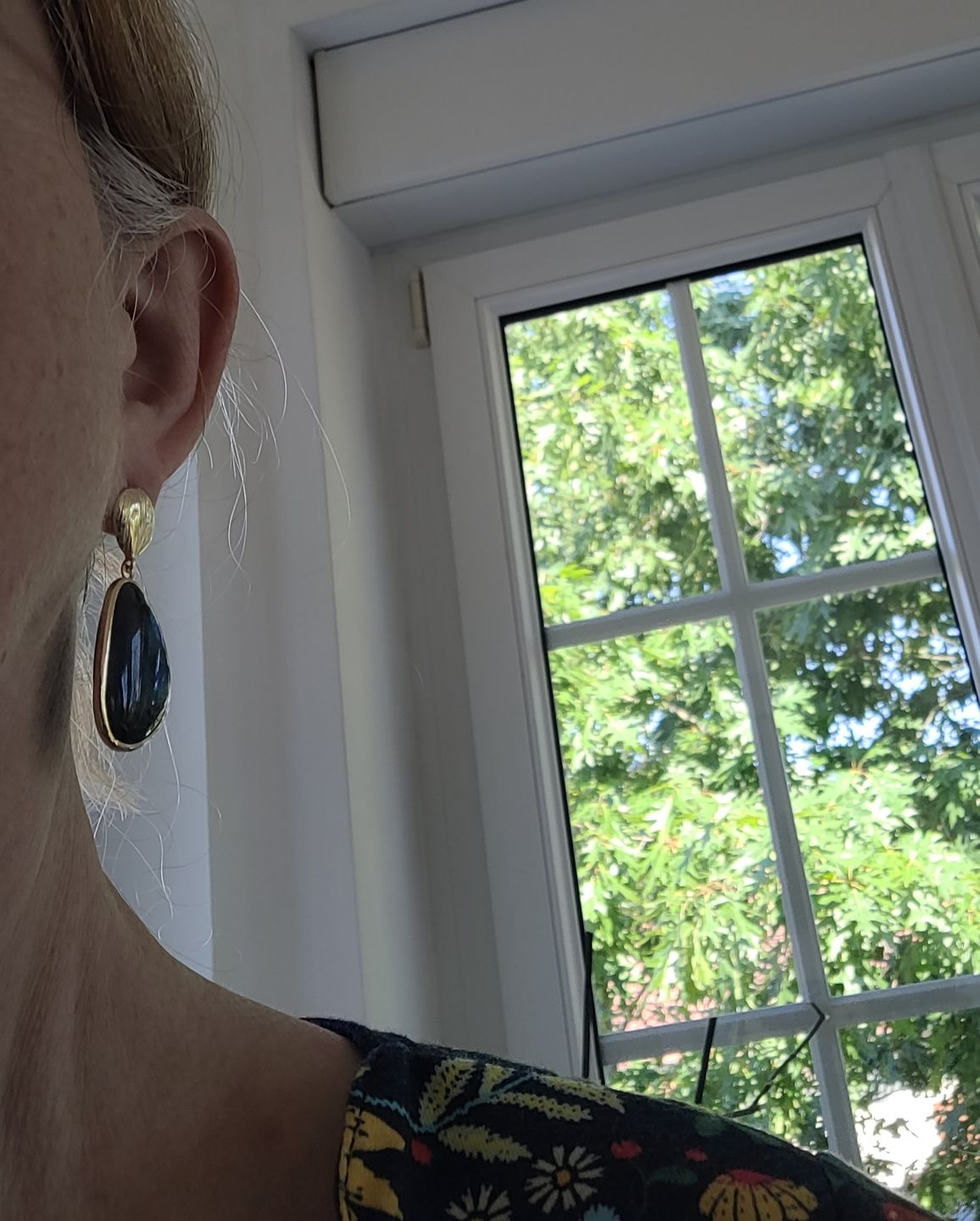 Customer photo review of Boucle d'oreille Labradorite Coquillage