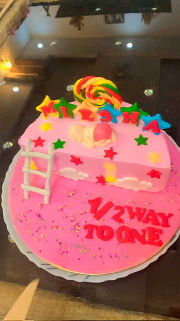 Customer photo review of Semi Candy Baby Cake