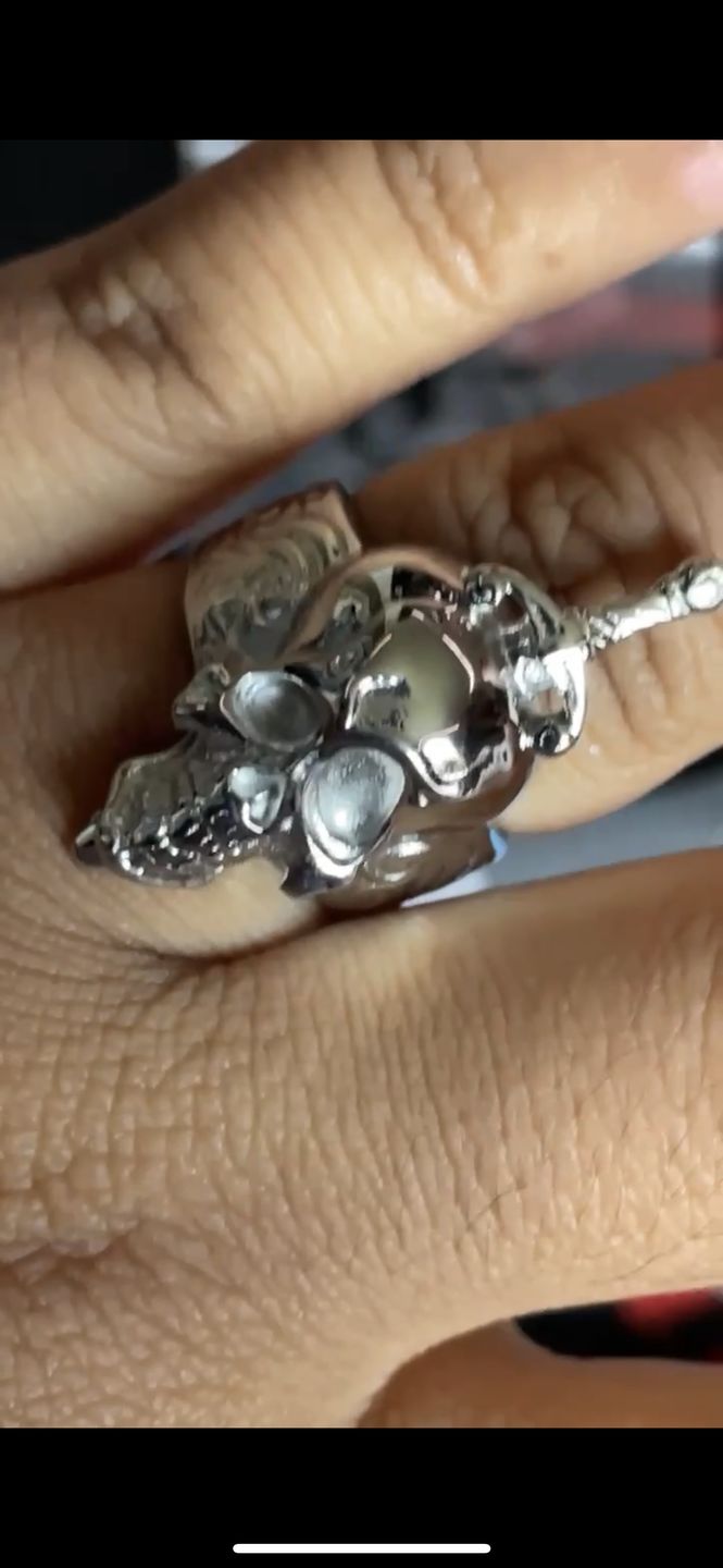 Customer photo review of HALLUCINOGENIC NIGHTMARE RING