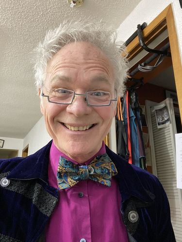 Customer photo review of Green Golden Paisley Self-tied Silk Bow Tie Pocket Square Cufflinks Set