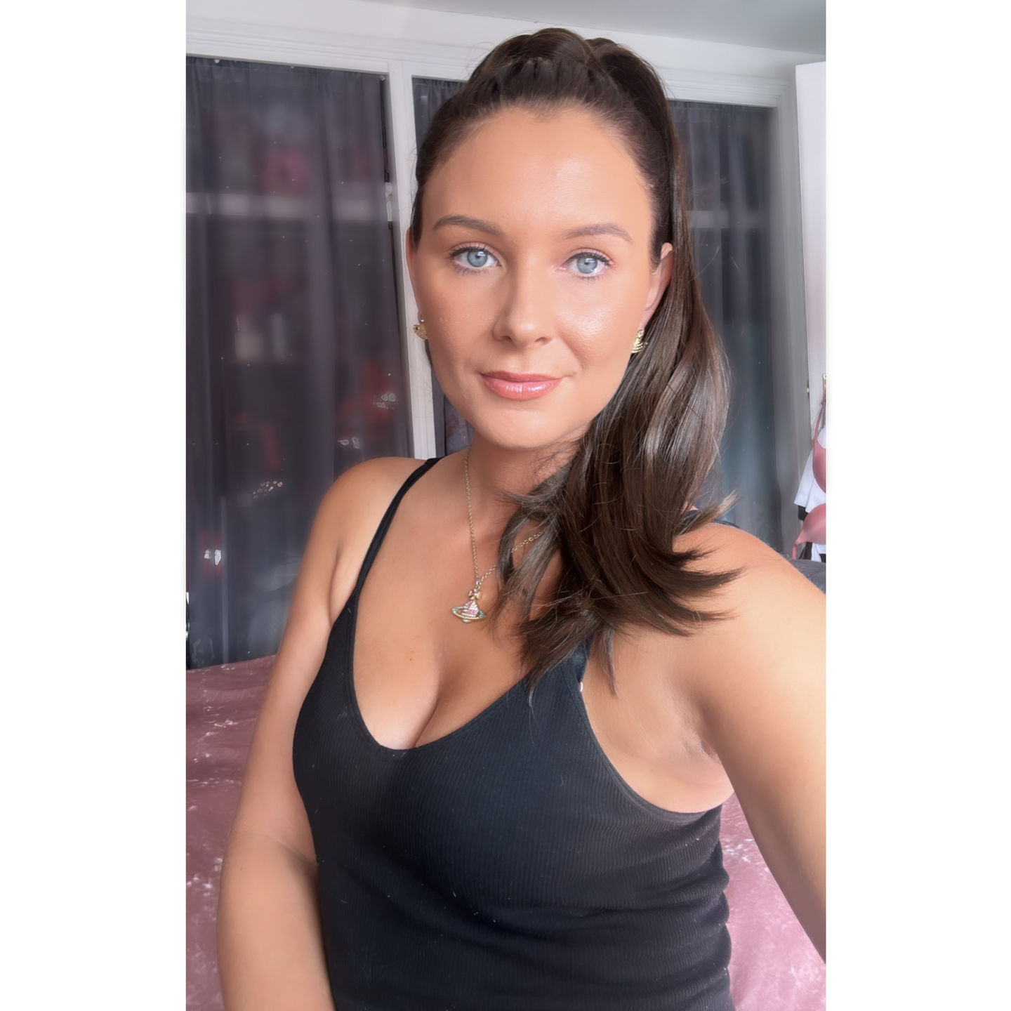 Customer photo review of Bounce Wrap Ponytail