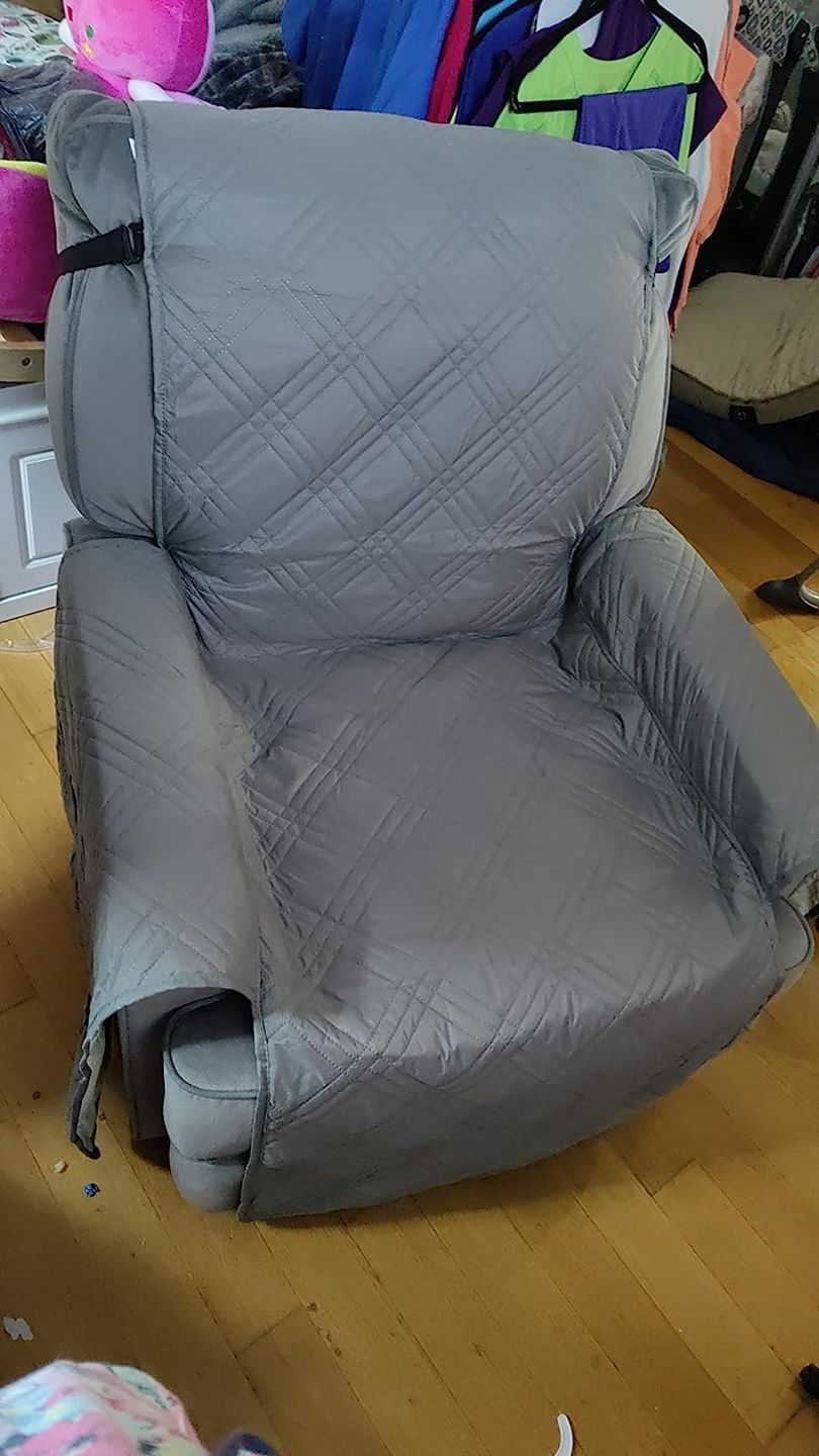 Customer photo review of Waterproof Recliner Chair Cover with Double Straps
