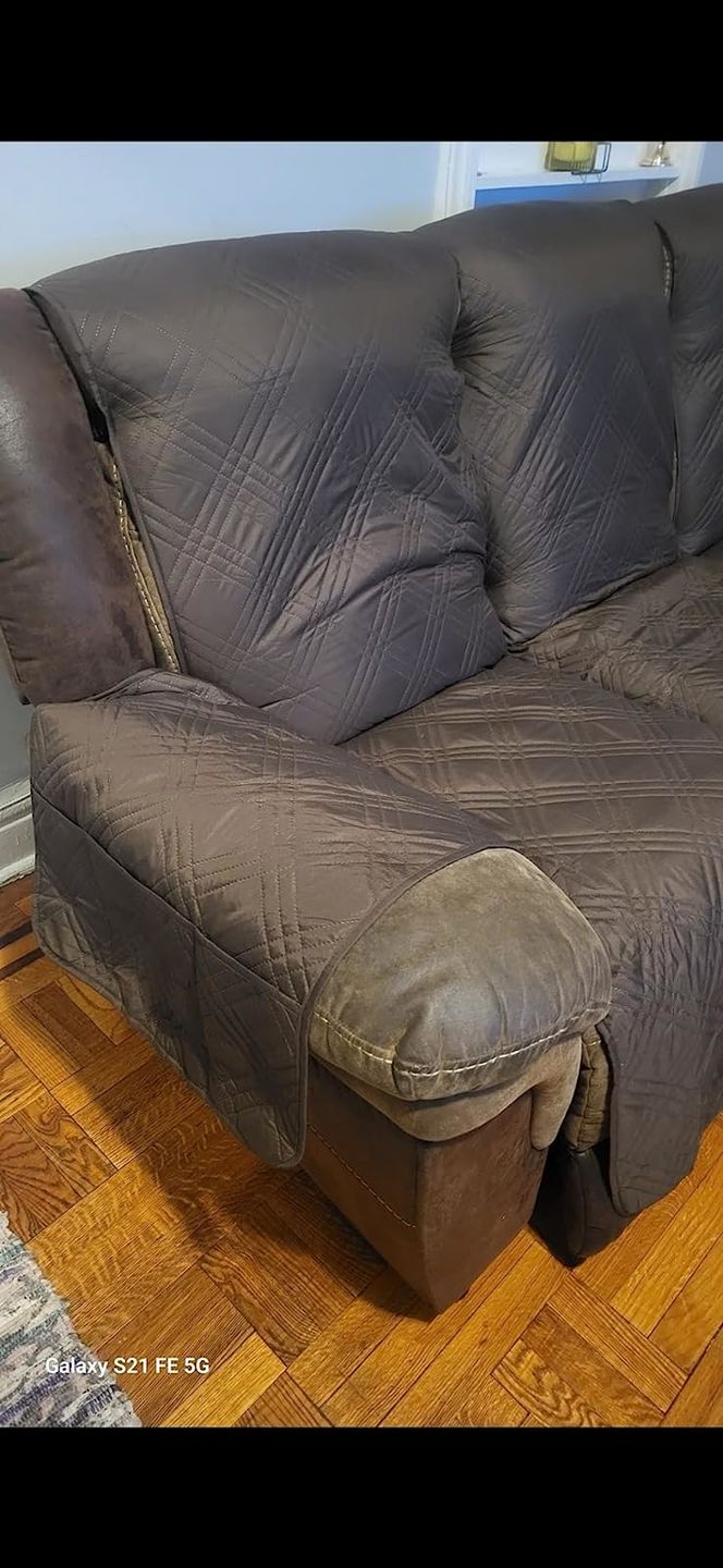 Customer photo review of Waterproof Recliner Chair Cover with Double Straps