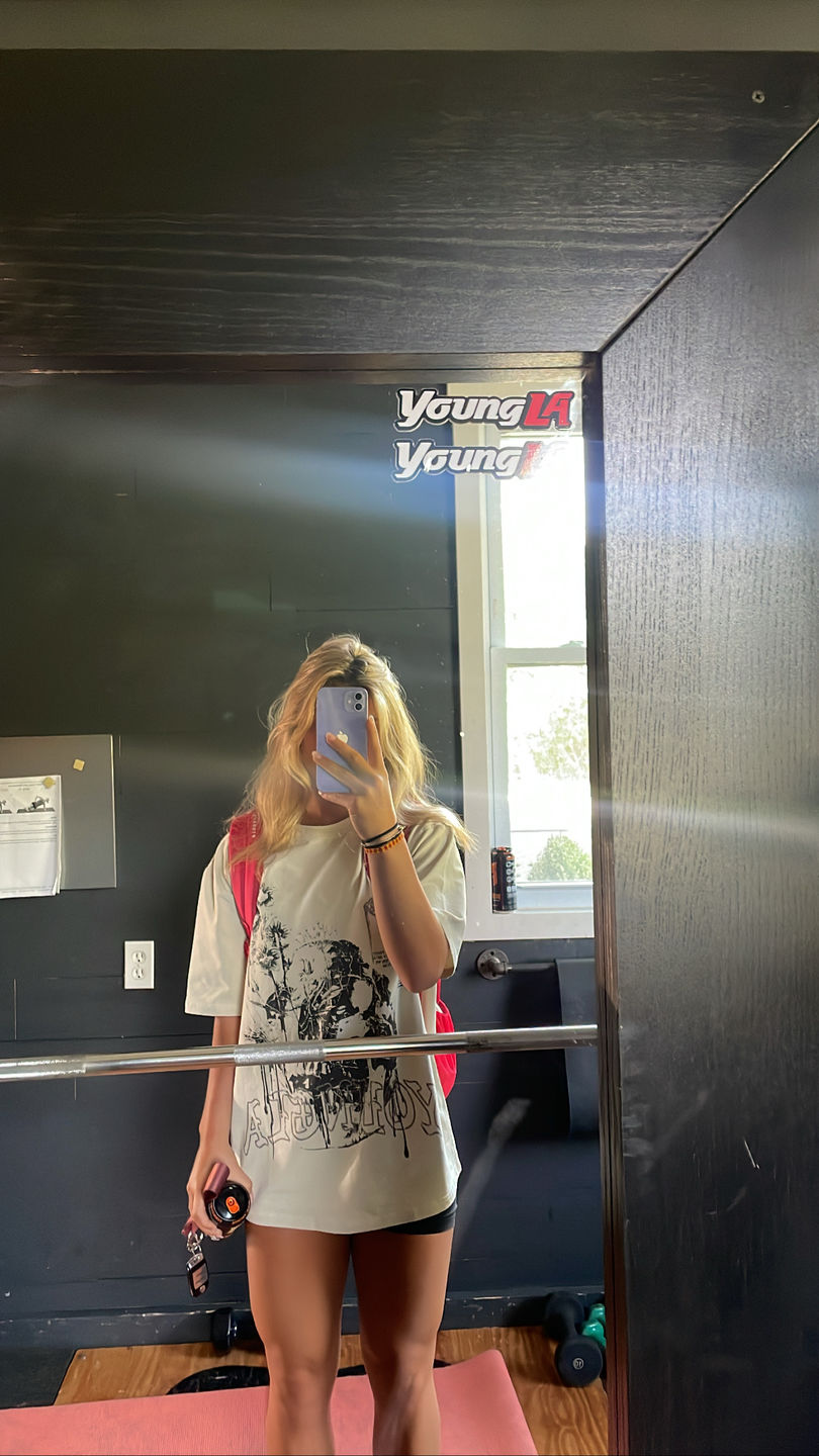 Customer photo review of W427 Phantom Oversized Tees