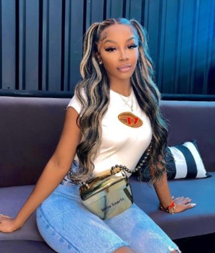 Customer photo review of Luvwin 180% Density Popular Highlight HD Lace Pre-Cut Frontal Body Wave Wig