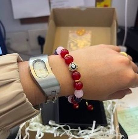 Customer photo review of Evil Eye Black Onyx for Positive Energies, Good Luck, Good Karma & Protection (can match with other stones)
