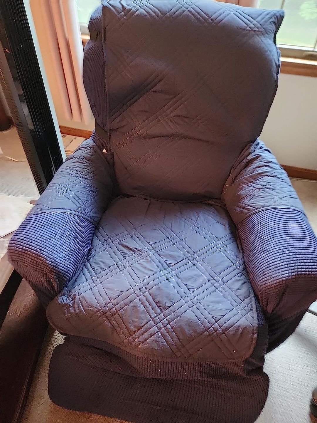 Customer photo review of Waterproof Recliner Chair Cover with Double Straps