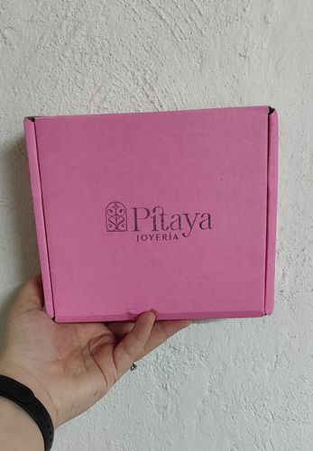 Customer photo review of Piercing 1era Perforación Cristal Titanio