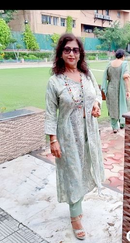 Customer photo review of Rubans Voguish Handcrafted Multi Color Beaded Layered Necklace