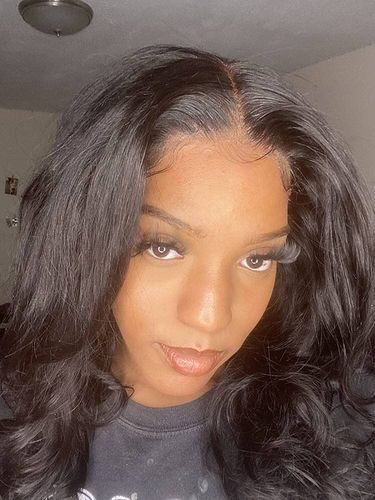 Customer photo review of Melting! Loose Wave Swiss HD Undetectable Lace 13x4 Lace Frontal Wig