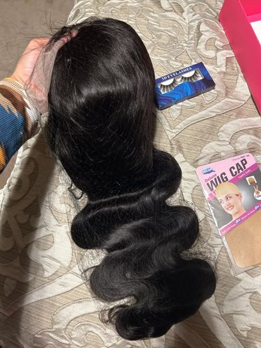 Customer photo review of Melting! Loose Wave Swiss HD Undetectable Lace 13x4 Lace Frontal Wig