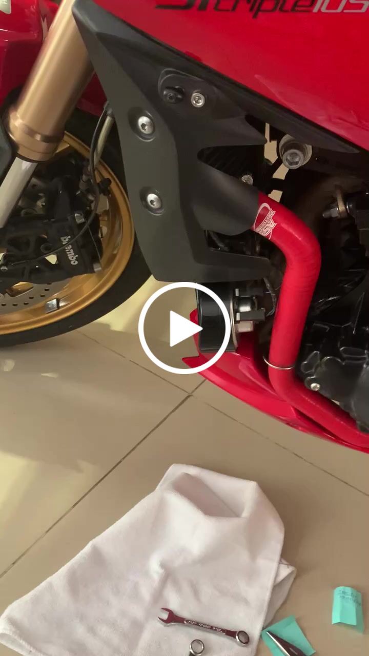 Customer video review of SoundBomb™ Mini Electromagnetic Low Tone Horn