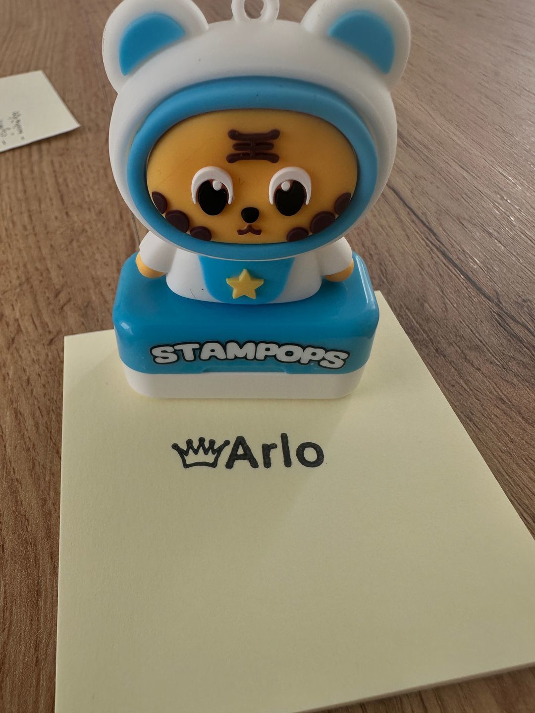 Customer photo review of חותמת שם לילדים בהתאמה אישית