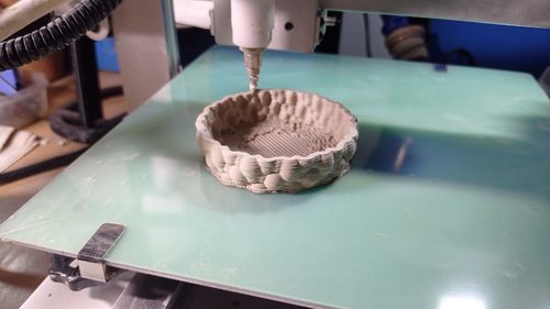 Customer photo review of Tronxy Moore 2 Pro Ceramic & Clay 3d printer 255mm*255mm*260mm with Feeding system electric putter