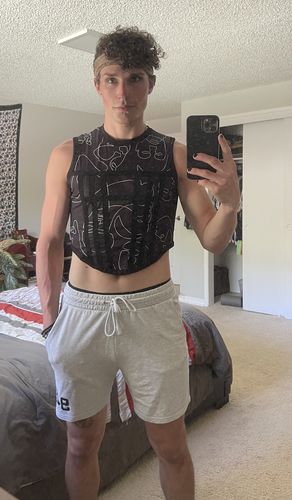 Customer photo review of Mens Abstract Print Patchwork Curved Hem Vest SKUI92861