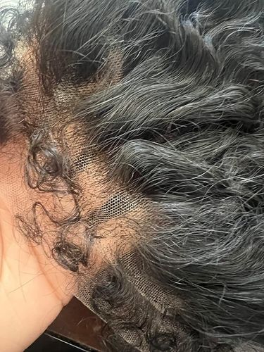 Customer photo review of 4C Edge! Curly Swiss HD Undetectable Lace 13x4 Lace Frontal Wig