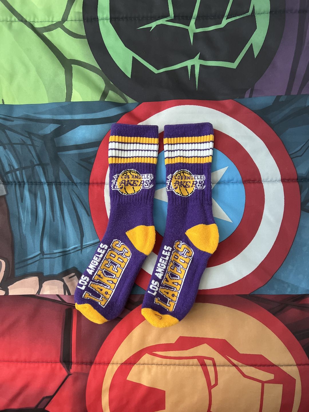 Customer photo review of Los Angeles Lakers - 4 Stripe Deuce