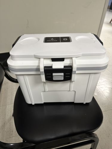 Customer photo review of Pelican 8QT Personal Cooler & Dry Box