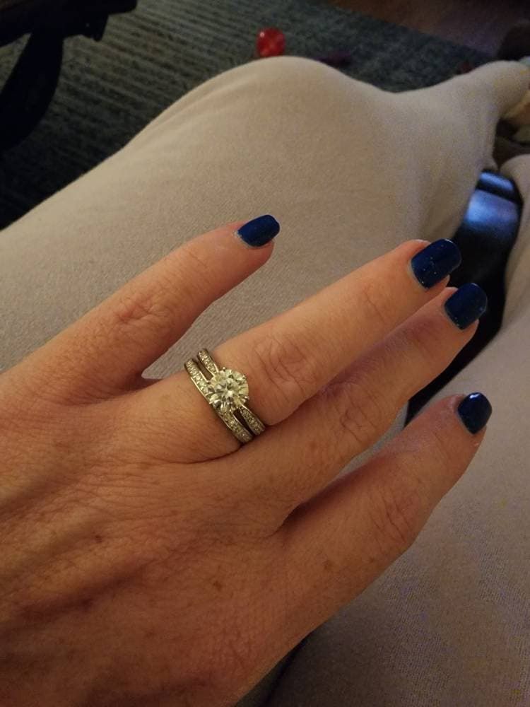 Customer photo review of Brilliant 2 CT Moissanite Ring Set