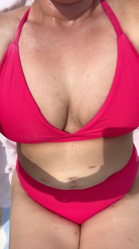 Customer photo review of 'Uplift' Plunging Bikini Top