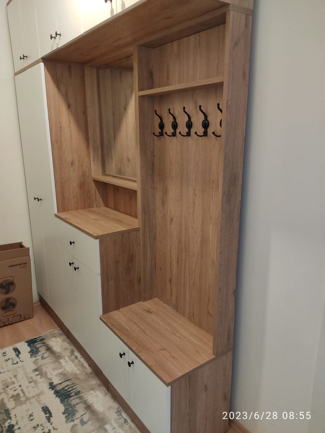 Customer photo review of Rani EA104 Portmanto Çekmeceli Aynalı Raflı Vestiyer Sepet Ceviz - Beyaz