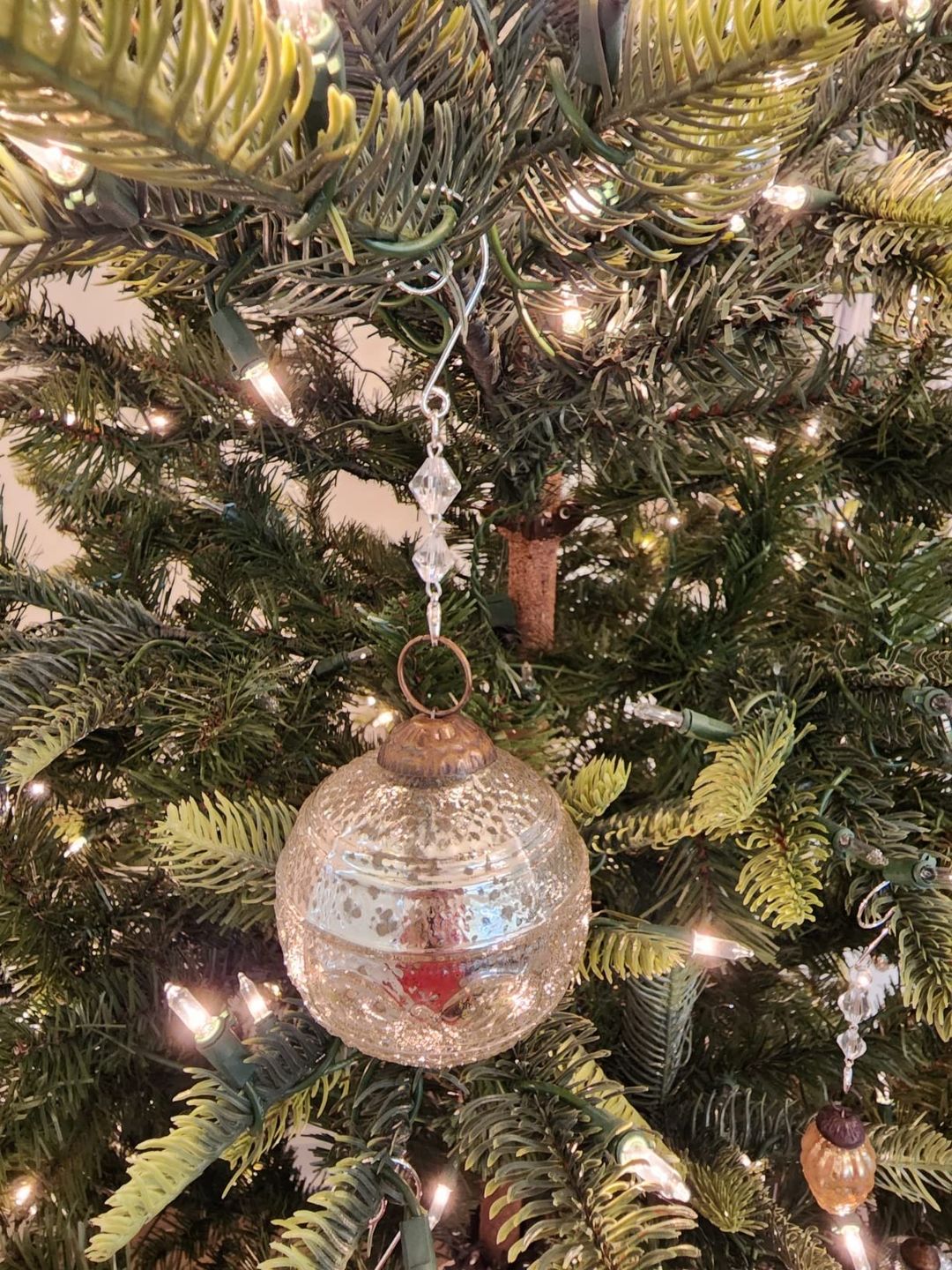 Customer photo review of Set of 4 Silver Mercury Glass Ornaments (3.15 Inch Elegant Etched Ball) - Perfect for Christmas Tree, Hanging Holiday Decoration, Gifts & Home Decor