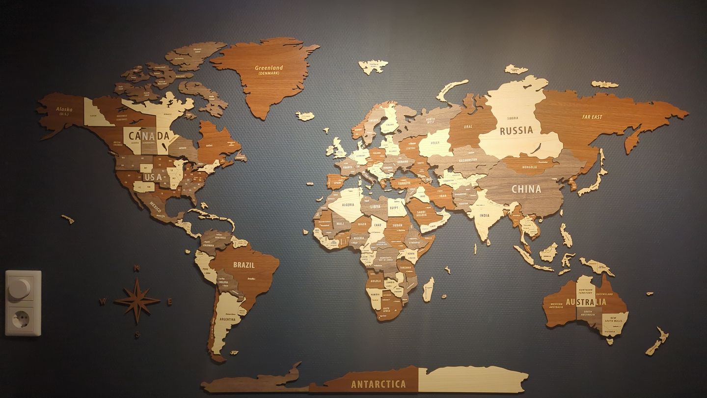 Customer photo review of 3D Wooden Multilayered World Map with States and Capitals v2