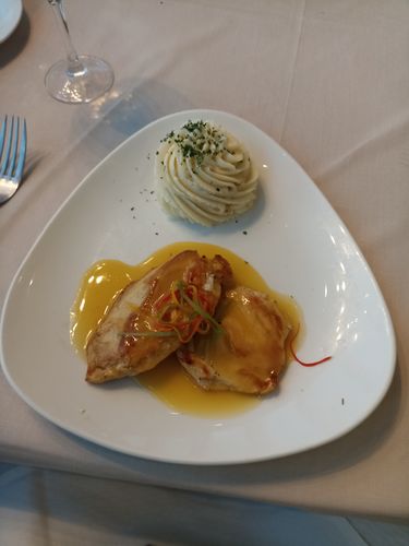 Customer photo review of Menú Golden