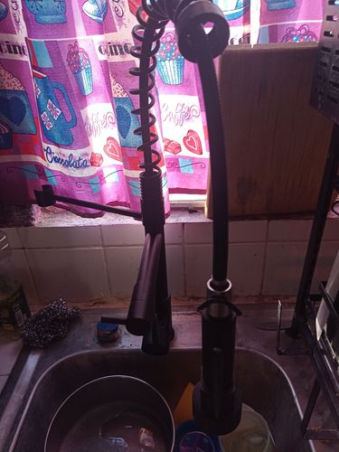 Customer photo review of Grifo para Fregadero de Cocina Monomando con Rociador Extraible Color Negro Mate