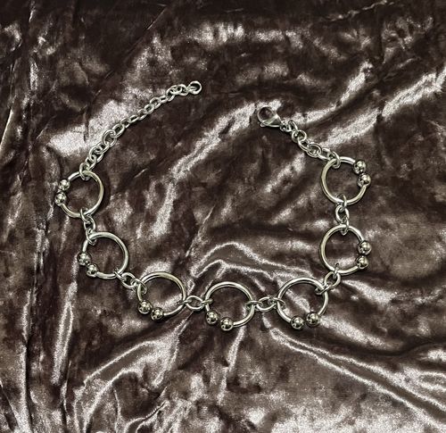 Customer photo review of Shy Septum Chain
