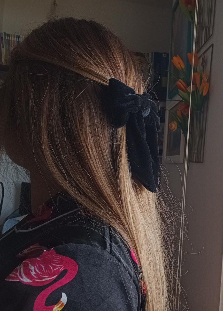 Customer photo review of Scrunchies Medianas