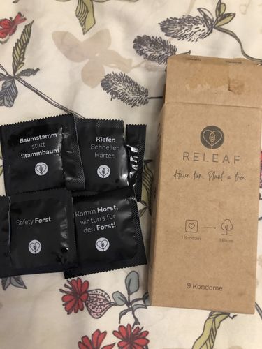Customer photo review of Releaf | Baumpflanzende Kondome