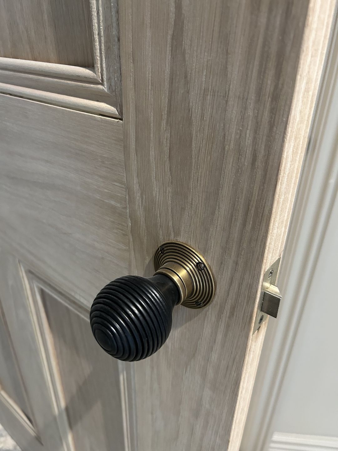Customer photo review of Wooden Beehive Mortice/Rim Door Knob Set