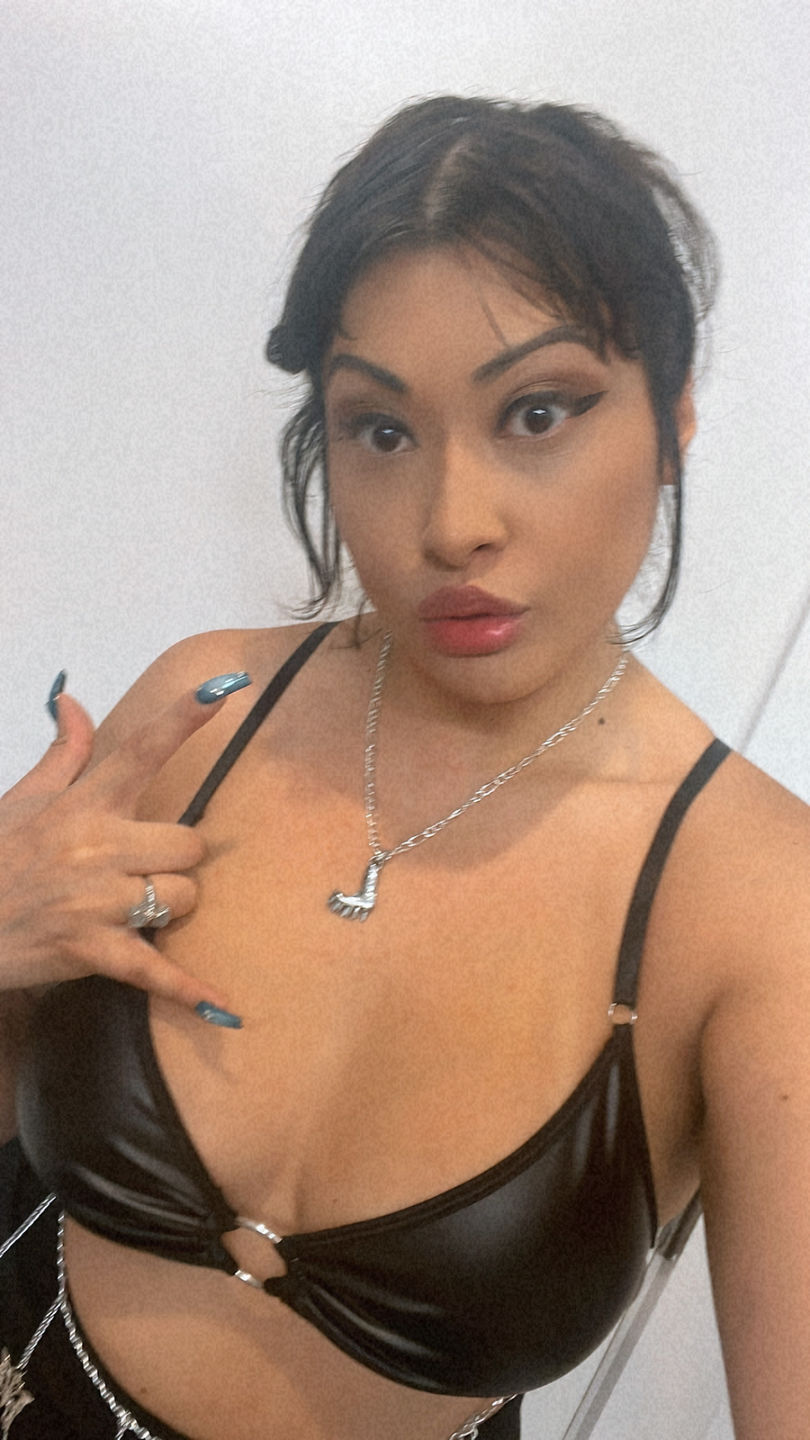 Customer photo review of SPIKE BOOT PENDANT