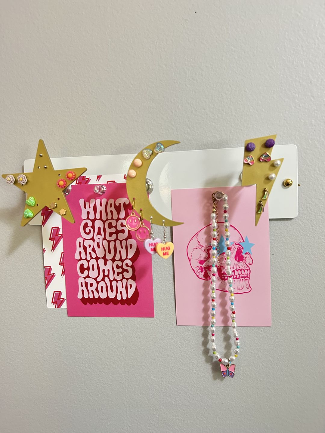 Customer photo review of Wall Jewelry Organizer Small Board For Tweens, Teens, & Young Adult Girls