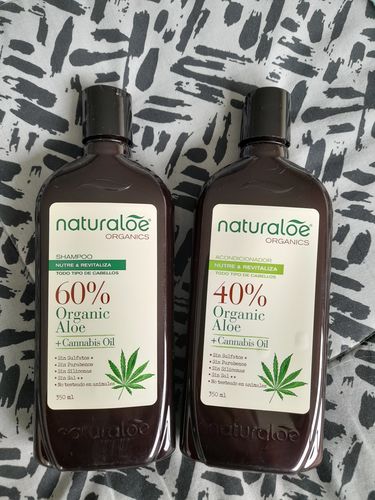 Customer photo review of Shampoo + Acondicionador Nutrición con Aceite de Cañamo 350ml