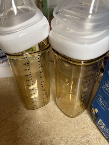 Customer photo review of Hegen PCTO™ 330ml/11oz Feeding Bottle PPSU, 2-Pack with 2 x Fast Flow Nipple (6 months and beyond)