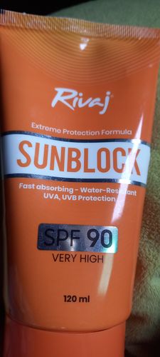 Customer photo review of Rivaj Sunblock SPF90 (120ml)