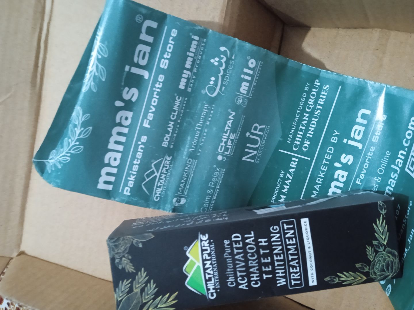 Customer photo review of Activated Charcoal Teeth 🦷 Whitening Treatment - Whitens Teeth Naturally, Kills Cavity causing Bacteria & Eliminates Bad Breath
