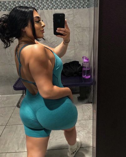 Customer photo review of Pchee Aqua Heather Form Fitting Scrunch Butt Romper