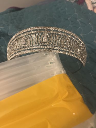 Customer photo review of Fairytale Delicate Tiara