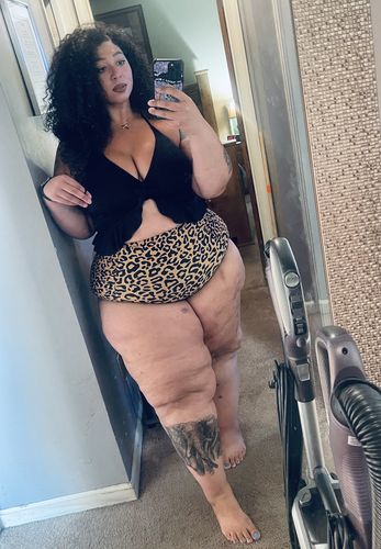 Customer photo review of Bora Top | Black