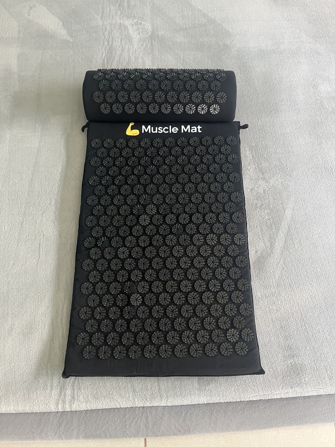 Customer photo review of Muscle Mat Luxury Acupressure Mat With Pillow