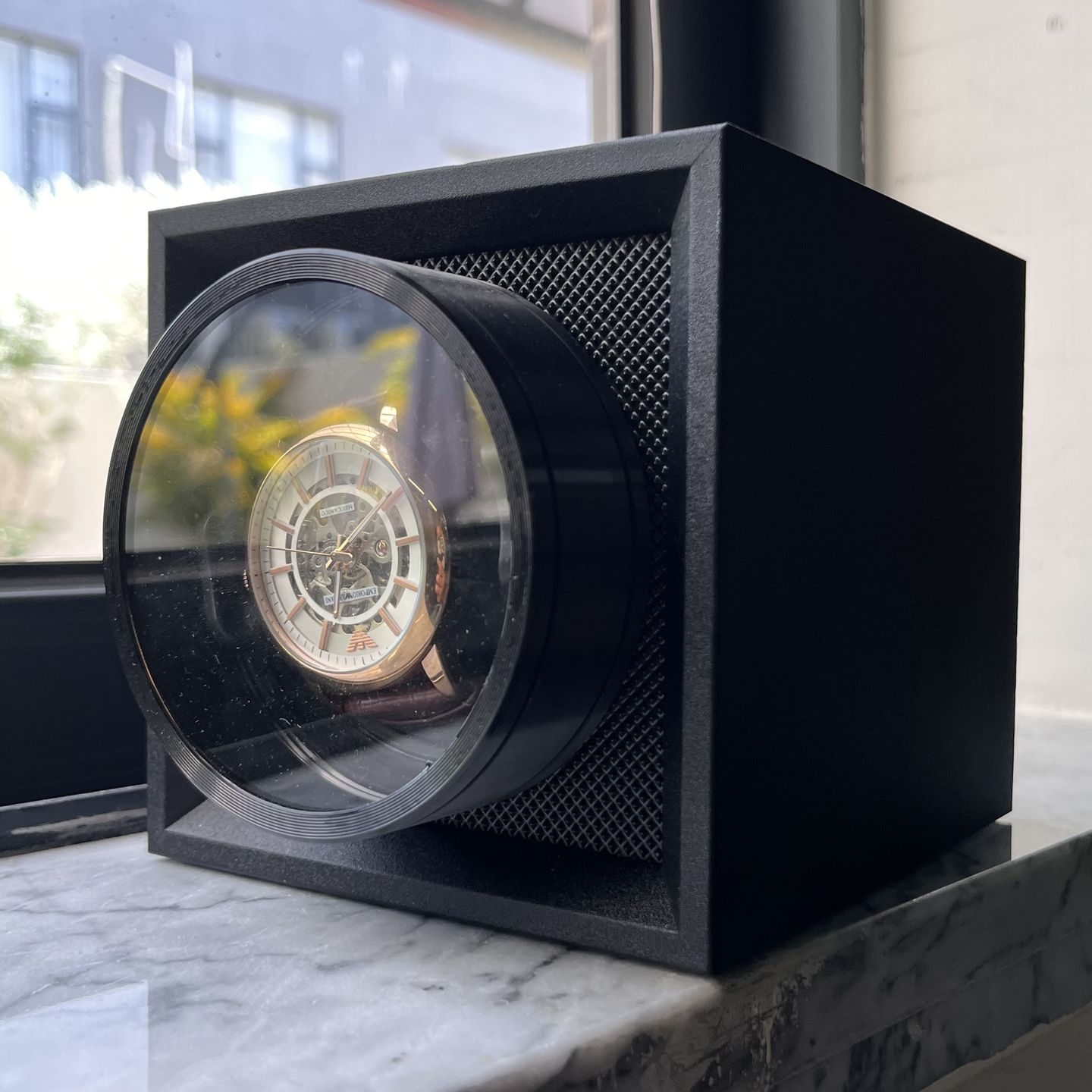 Customer photo review of Single Watch Winder Dual Power Supply with Cover