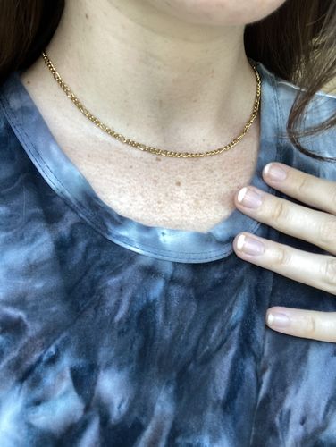 Customer photo review of Vivienne Choker - Gold