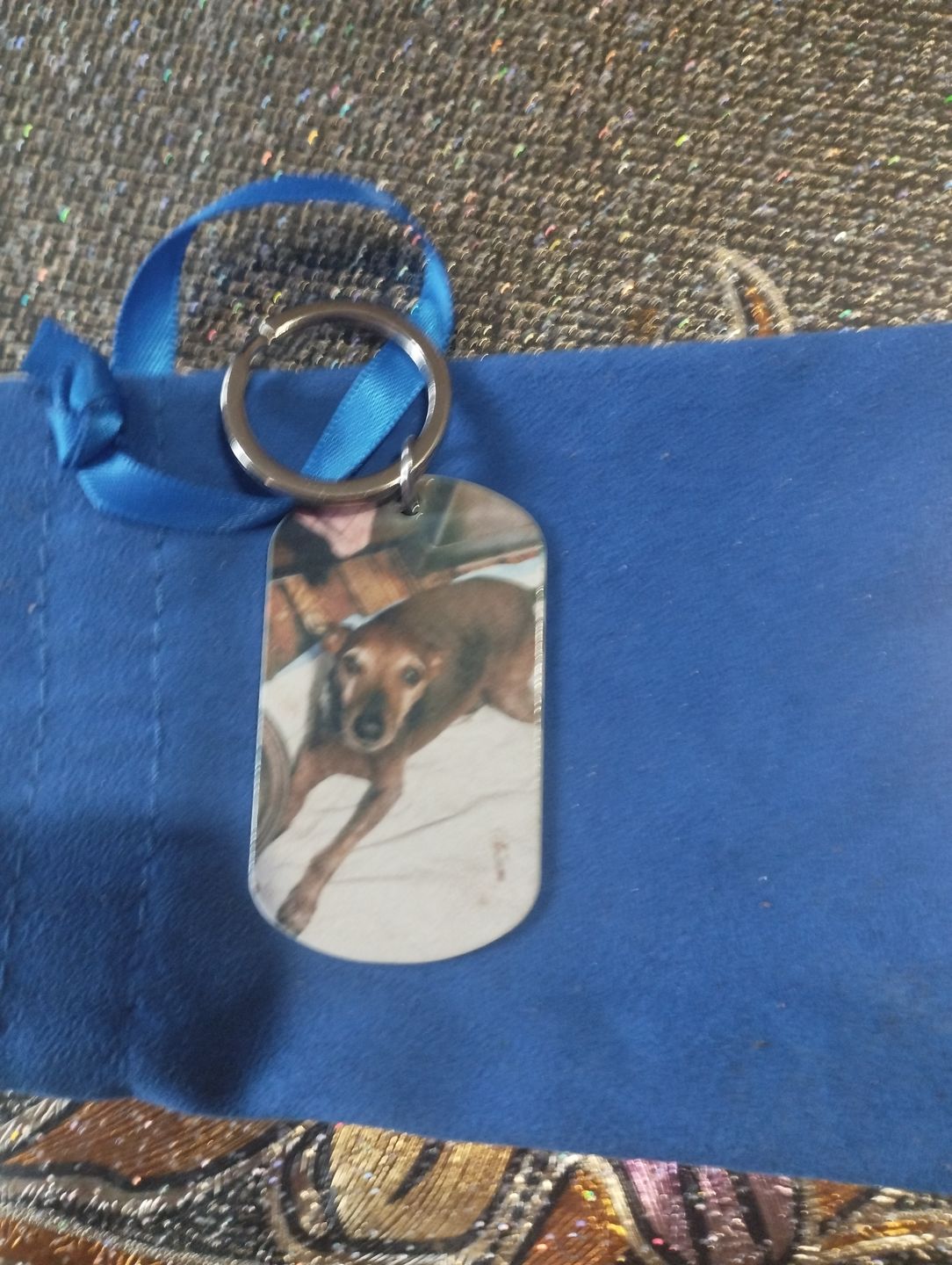 Customer photo review of Per sempre nel cuore - Portachiavi piastrina personalizzato