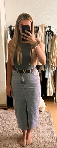 Customer photo review of Jeans Midi Rock - Hellblau