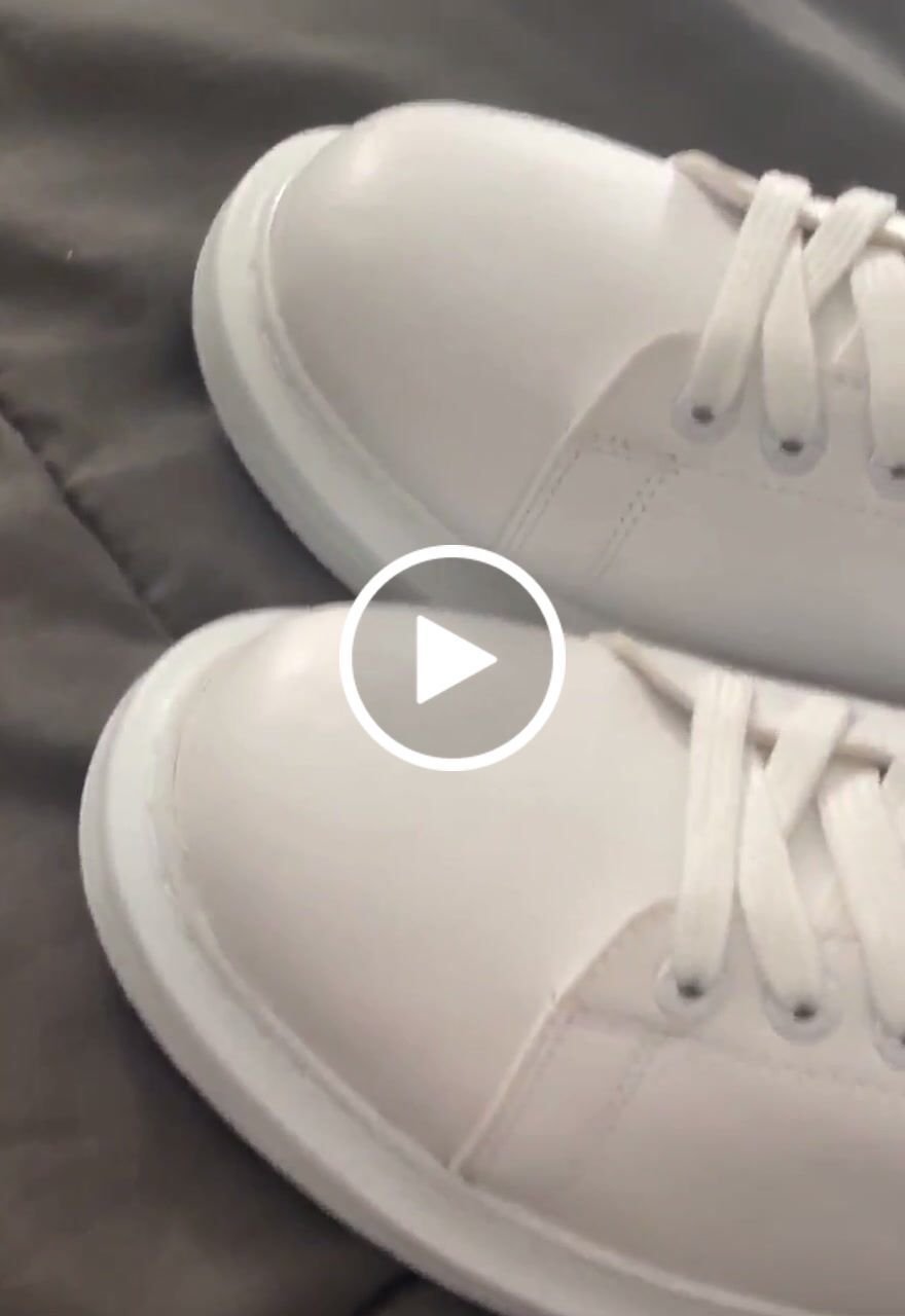 Customer video review of Pluto in White